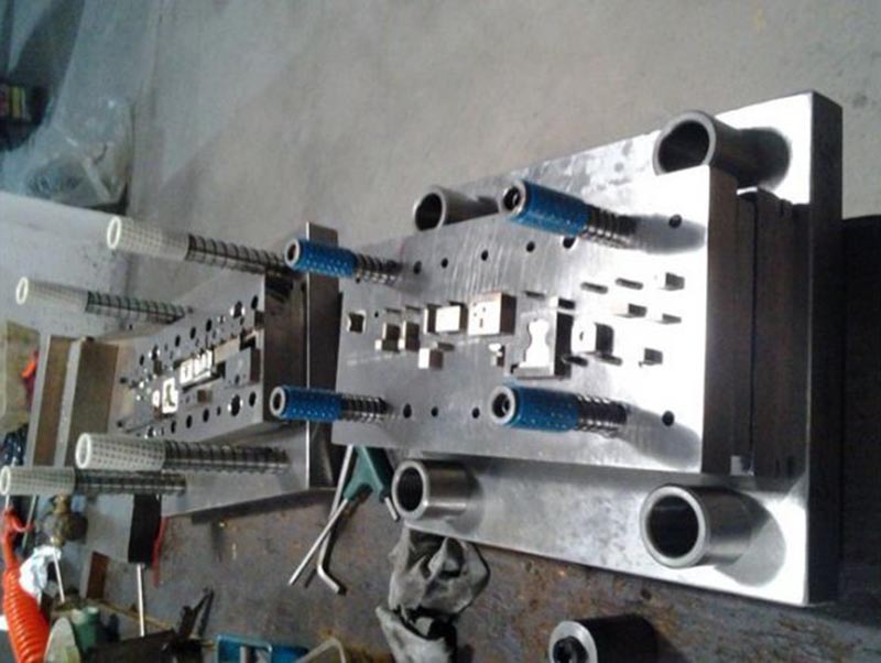 兴宁模具制造-12