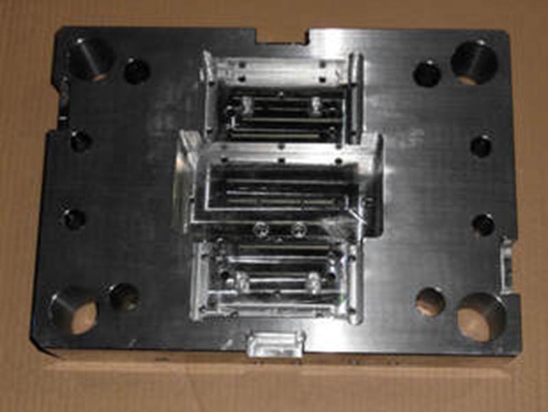 兴宁精密塑料模-06